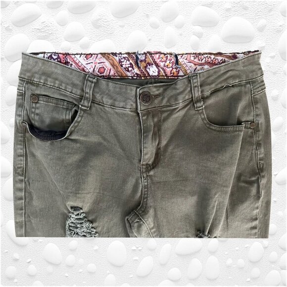 Green Skinny Leg Distressed Ripped Casual Jeans - Size 30-32" - Picture 2 of 7